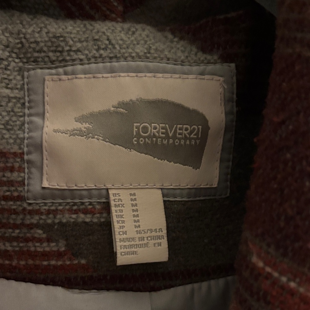 Stylish Gray And Red Patterned Coat - image 2